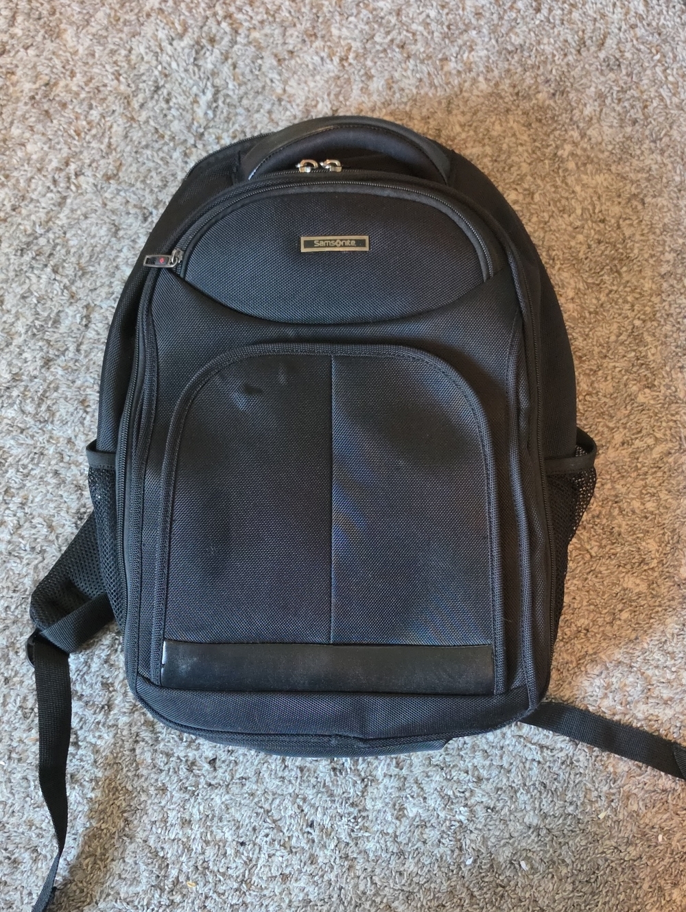 AWESOME Samsonite BUSINESS Black Laptop Backpack with Multiple Pockets